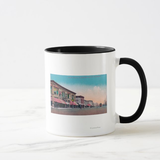 Tasse Vue de l'est de Hewitt Avenue Everett, WA (Droite)