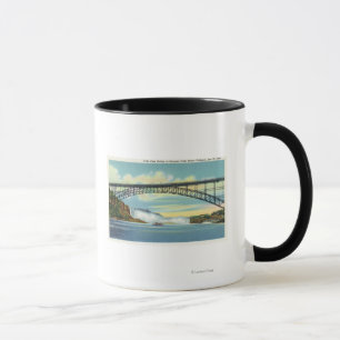 Tasse Vue de pont de vue d'automnes avant l'effondrement