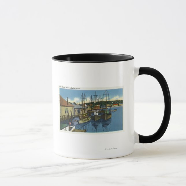 Tasse Vue des voiliers accostés dans le port (Droite)