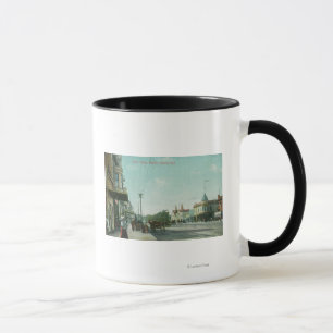 Tasse Vue d'un verger de ScenePacific de rue, CA