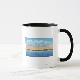Tasse Vue éloignée de lac du nouveau pont