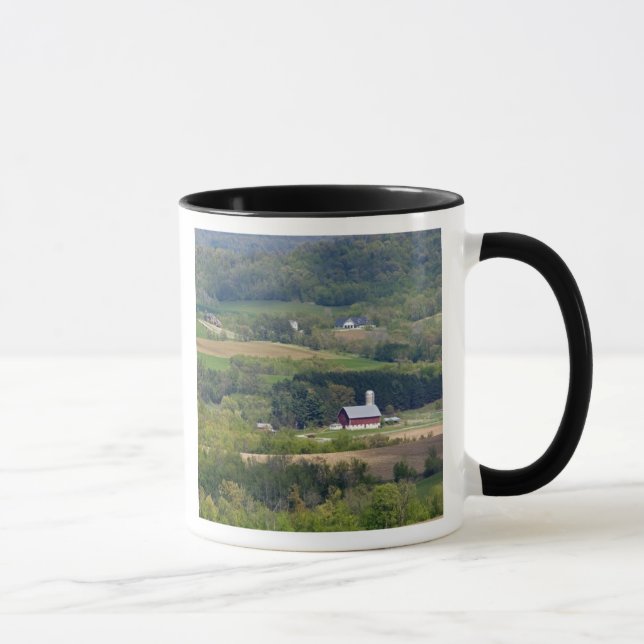Tasse Vue panoramique de terres agricoles au sud d'Arcad (Droite)
