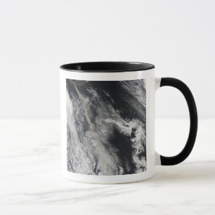 Tasse Vue satellite d'un panache de cendre 2