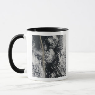 Tasse Vue satellite d'un panache de cendres
