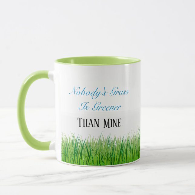 Tasse-Zwei-Kone-Gras ist grüner als meine Tasse (Links)