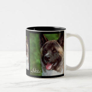 Tasses de cadeaux d'amants d'Akita