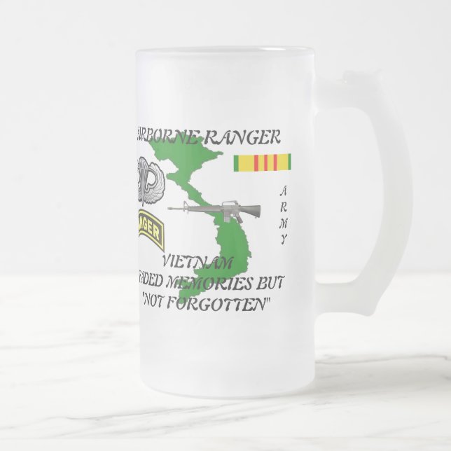 Tasses givrées par Vietnam aéroportées de garde (Droit)