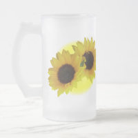 Tasses jaunes gaies de tournesol de tasse de bière