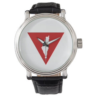 Tastenanschlag für das rote Dreieck Armbanduhr