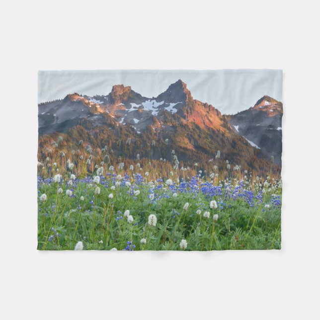 Tatoosh Range und Wildblumen | Mt. Rainier Fleecedecke (Vorderseite (Horizontal))