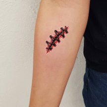 Tatouage temporaire de blessure cousu réaliste