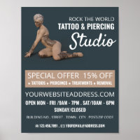 Tätowierstudio, Frau, Tattoo & Body Piercing