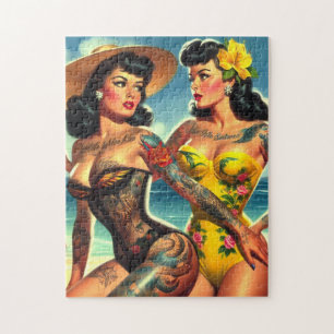 Tätowierte Vintage-Strand-Pin-ups