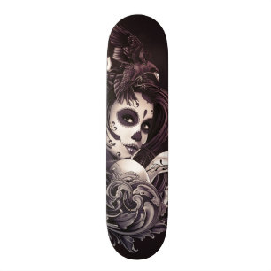 Tätowierungs-Art-Zuckerschädel-Mädchen mit Voge Skateboard