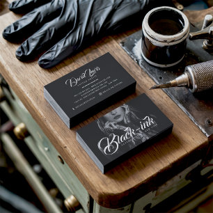 Tattoo-Künstler Schwarz-Foto-Schrift Typografie Visitenkarte