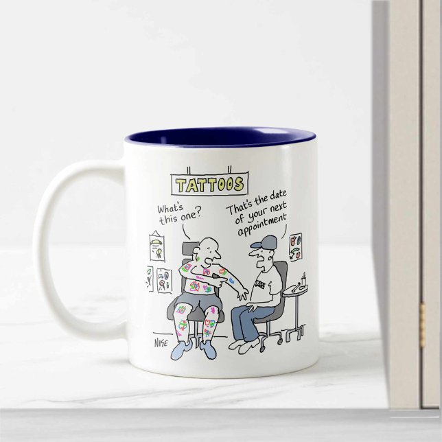 Tattoos Theme Funny Tattoooists Zweifarbige Tasse (Von Creator hochgeladen)