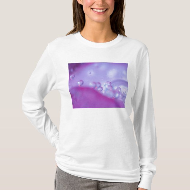 Tauben fällt auf Blume Blütenblatt abstrakt. Kredi T-Shirt (Vorderseite)