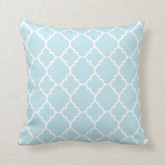 Taubenblaues Quatrefoil Marokkaner-Muster Kissen