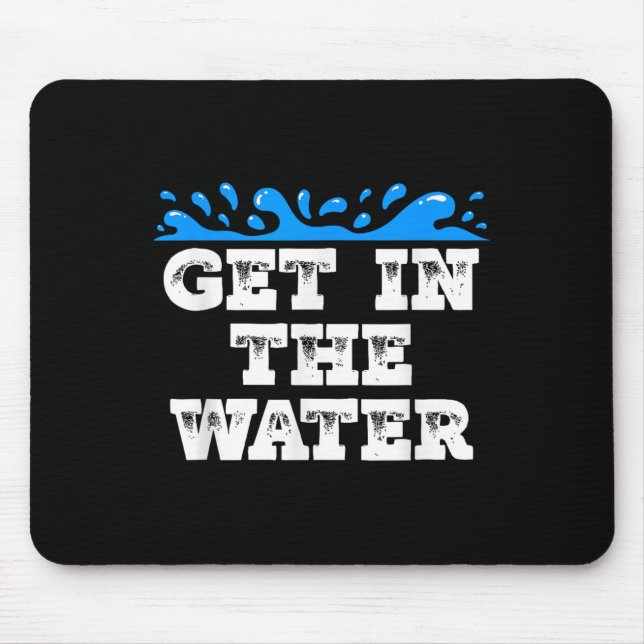 Tauchen Sie ein in den Wasserschwimmertrainer Mousepad (Vorne)