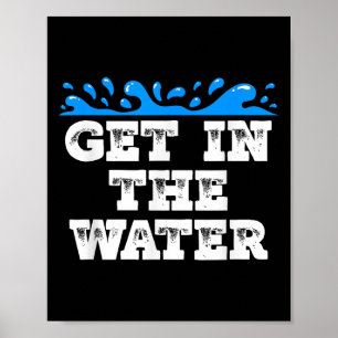 Tauchen Sie ein in den Wasserschwimmertrainer Poster