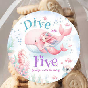 Tauchen Sie in fünf ein! Girl Pink Mermaid 5. Gebu Runder Aufkleber