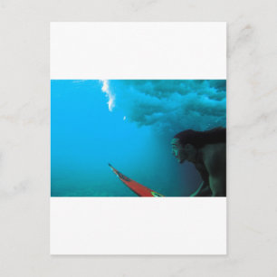 Tauchen unter einer Welle in Rapa Nui Postkarte