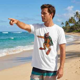 Taucher in orangem Neoprenanzug zeigt T-Shirt