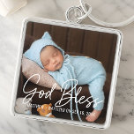 Taufe Gott segne Einfache Elegante Modernes Baby F Schlüsselanhänger<br><div class="desc">Dieses einfache und moderne Design besteht aus Serifentypografie und fügen Sie benutzerdefinierte Fotos,  fügen Babynamen und Monat und Jahr der Taufe</div>