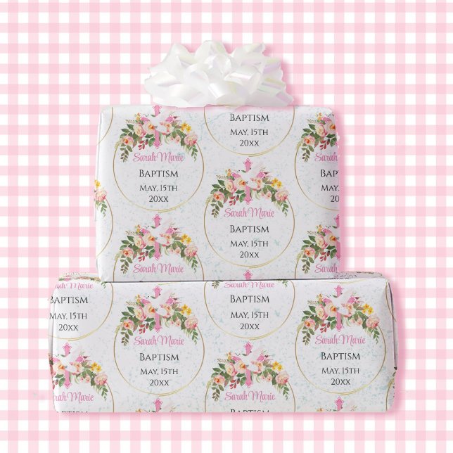Taufname Datum Rosa Blumenspray Geschenkpapier (Von Creator hochgeladen)
