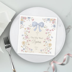 Taufzeremonie für Mädchen im Pastellton mit wilden Serviette