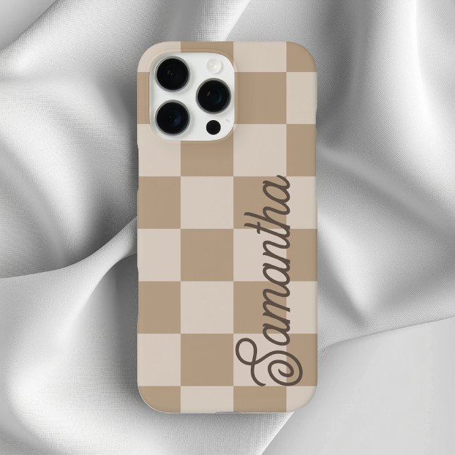 Taupe Beige Schachbretter Script Name iPhone 16 Pro Max Hülle (Taupe Beige Checkers Script Name Case-Mate iPhone Case)