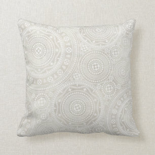 Taupe-Elfenbein-Spitzedoily-neutraler Kissen
