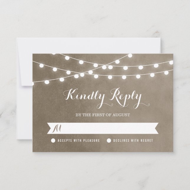 Taupe String Lights Wedding RSVP Card Karte (Vorderseite)