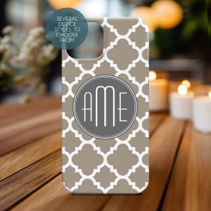 Taupe und Graues Quatrefolienmuster Triple Monogra Case-Mate iPhone 14 Hülle