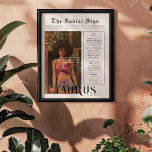 Taurus | Zodiac Astrology Foto Newspapier Poster<br><div class="desc">Dieses Zodiac-Poster zum Geburtstag ist so gestaltet, dass es wie ein elegantes Zeitungscover aussieht, das Ihr eigenes Foto und Ihre eigenen Informationen enthält. Perfekt geeignet für Freunde und Familie, um ihnen einen wundervollen Ehrentag zu wünschen. Mit dem Namen der Empfänger, Geburtstag- und Tierkreiszeichen-Persönlichkeitsmerkmalen inklusive, macht dieses Poster den perfekten Sake....</div>