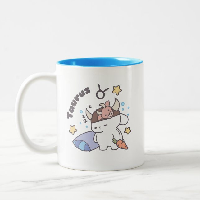 Taurus Zodiac Dreamer - Niedlicher Sleepy Bunny Zweifarbige Tasse (Links)