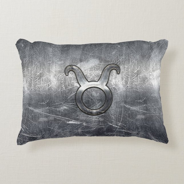 Taurus Zodiac-Zeichen in Grunge Beändigter Stil Dekokissen (Vorderseite)