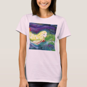Taylor fraise "sous" le T-shirt des femmes