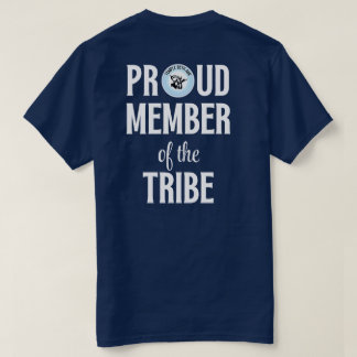 TBA Stolzes Mitglied des Stammeweißen Schriftartes T-Shirt