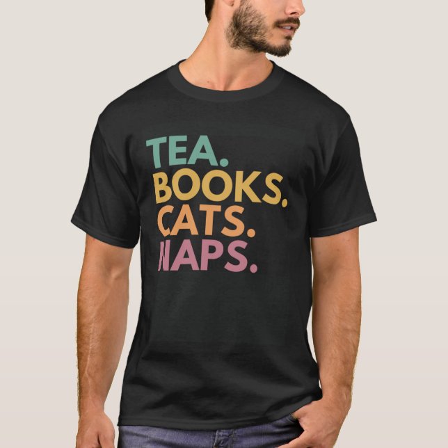 Tea Books Cats Nickerchen T-Shirt (Vorderseite)