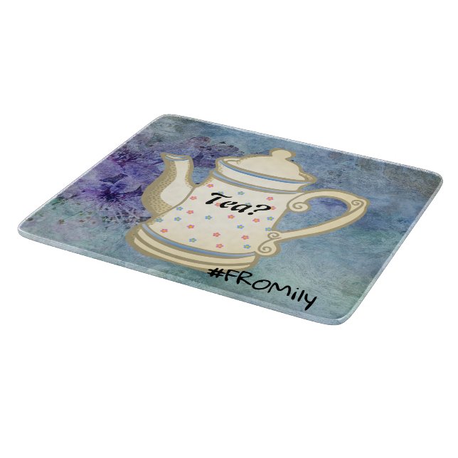 Tea? #FROMily from Fandom Liu Diner Design Schneidebrett (Ecke)