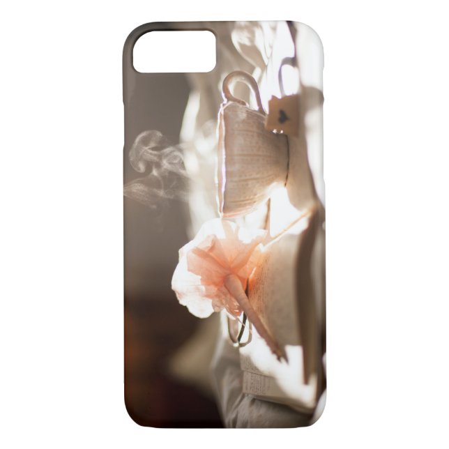 Tea Time mit einem guten Buch Case-Mate iPhone Hülle (Rückseite)