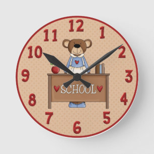 Teacher Bear Clock Runde Wanduhr