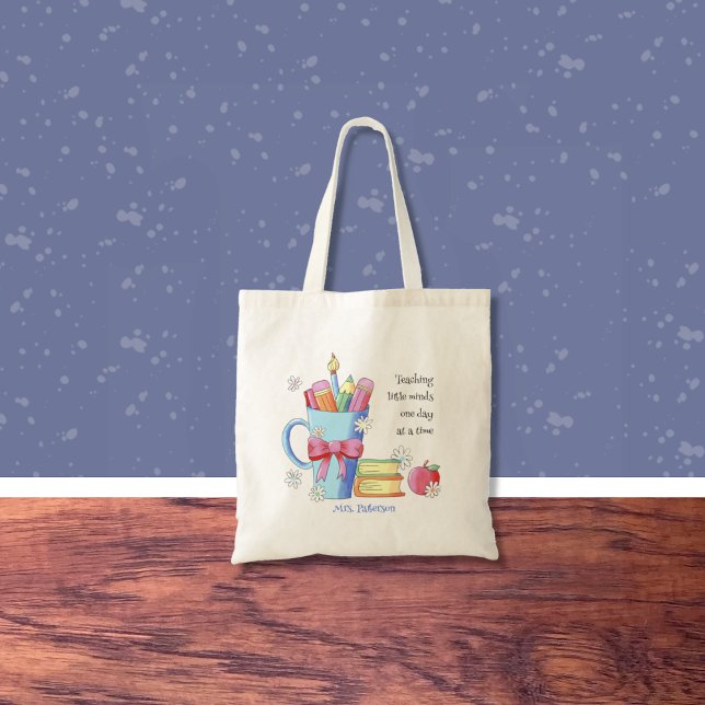 Teacher Tote Tasche mit Zitat über Aquarellkunst (Lovely teacher tote bag with a whimsical watercolor illustration and a space for your favorite quote)