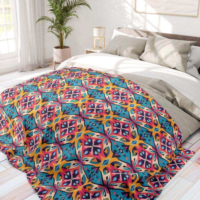 Teal and Pink Geometric Bohemian Fleecedecke (Von Creator hochgeladen)