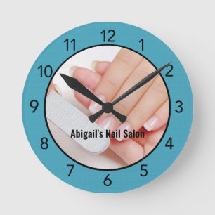 Teal Blue Nail Salon Custom Round Clock Runde Wanduhr