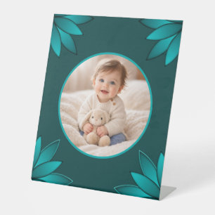 Tealblatt-Mandala-Design auf Dunkelcyan Sockelschild
