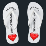 Team-Braut-Herzen der Flip Flops<br><div class="desc">Gewohnheit, romantische Herzstrandhochzeit drehen Reinfallsandelholze Spaß, roten Herzentwurf unten um. Liest Team, dann Braut, auf anderer Sandale in den eleganten, weißen Buchstaben. Brautjungfer wird hinunter die Mitte in modernem, gotische Schriften gedruckt. Ändern Sie zu den Sitz-Brautpartymitgliedern, wie Blumenmädchen oder Trauzeugin. Personalisierter Name oben in gebogenen Buchstaben. Niedliche Strand-Gastgeschenke Hochzeit für...</div>