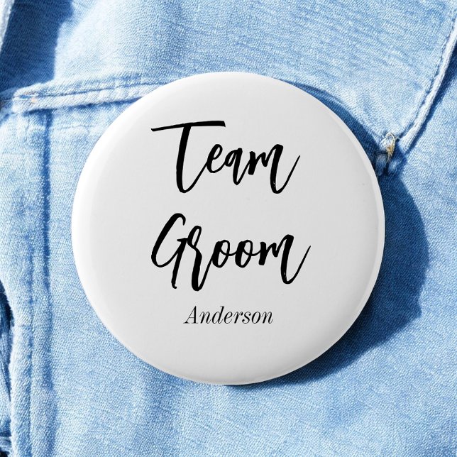 Team Bräutigam Schwarz Weiß Hochzeits Knopf Button (Von Creator hochgeladen)