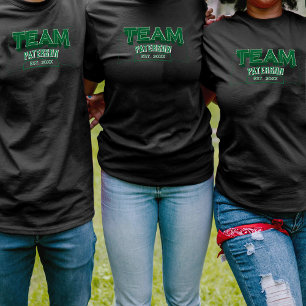 Team Green Family Custom Name Sports Crew Schwarz T-Shirt